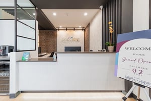 lgc-Pinto&Hoyos-dentistry-01